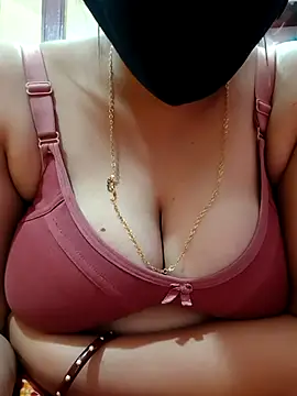 tulidas96778 online show from April 2026 02:36:02 PM