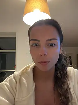 SweetLillySugar online show from April 2026 10:14:02 PM