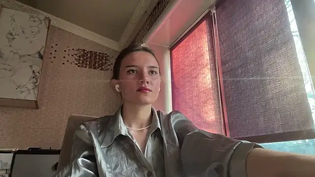 Snapshot of Lili_Kilian chatting on March 2026 12:16:02 PM Lili Kilian online show from March 2026 12:16:02 PM