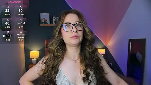 Snapshot of camille_eyes chatting on May 2026 01:07:01 PM camille eyes online show from May 2026 01:07:01 PM