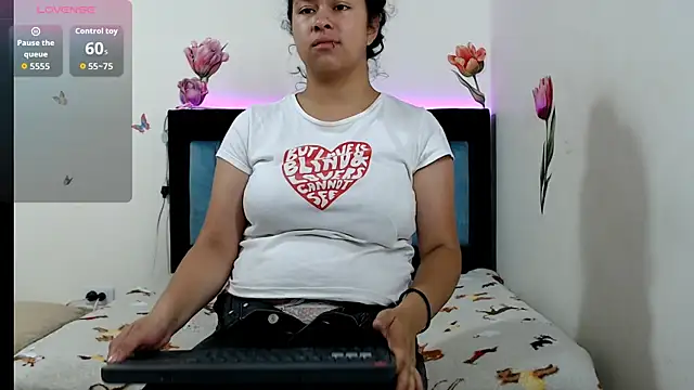 Snapshot of KARLYXS chatting on March 2026 12:06:02 PM KARLYXS online show from March 2026 12:06:02 PM