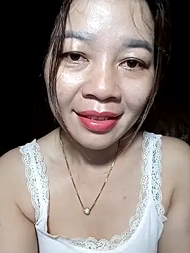 Yiyi102300 online show from April 2026 07:27:01 PM