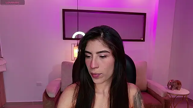 Ninna Asppen  online show from March 2026 04:49:02 AM