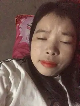 Snapshot of Jade_baby2k chatting on April 2026 01:58:01 AM Jade baby2k online show from April 2026 01:58:01 AM