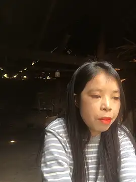 Snapshot of Jade_baby2k chatting on April 2026 02:21:02 AM Jade baby2k online show from April 2026 02:21:02 AM