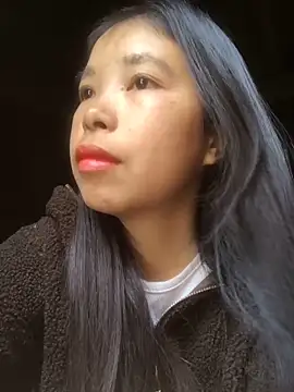 Snapshot of Jade_baby2k chatting on April 2026 01:32:01 AM Jade baby2k online show from April 2026 01:32:01 AM