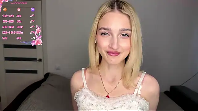 SweetiLun online show from April 2026 01:49:01 PM