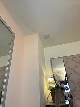 Snapshot of AliciaRoux chatting on March 2026 08:08:02 AM AliciaRoux online show from March 2026 08:08:02 AM