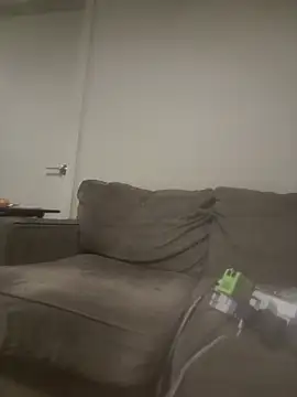 yourMasterisBored online show from April 2026 02:40:02 AM