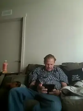 Snapshot of yourMasterisBored chatting on April 2026 07:58:01 PM yourMasterisBored online show from April 2026 07:58:01 PM