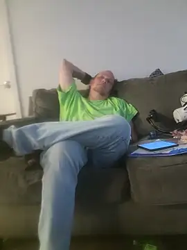 Snapshot of yourMasterisBored chatting on April 2026 01:58:02 AM yourMasterisBored online show from April 2026 01:58:02 AM