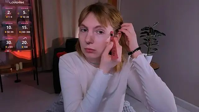 Snapshot of susie_miu chatting on April 2026 08:53:02 PM susie miu online show from April 2026 08:53:02 PM