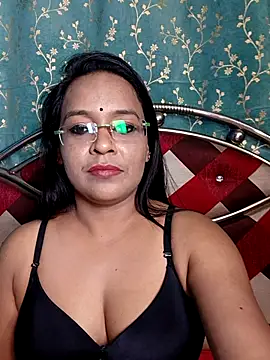 Snapshot of hornyrosy321 chatting on April 2026 07:58:01 PM hornyrosy321 online show from April 2026 07:58:01 PM
