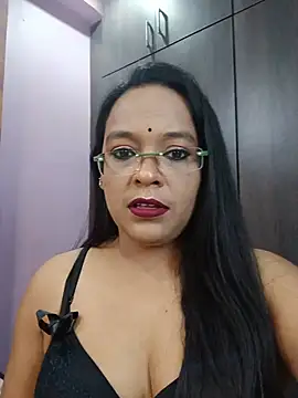 Snapshot of hornyrosy321 chatting on May 2026 05:45:02 PM hornyrosy321 online show from May 2026 05:45:02 PM
