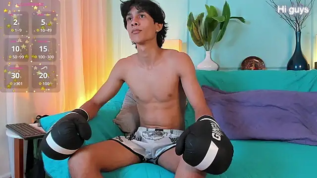 Snapshot of Cheys_Mast chatting on April 2026 06:34:01 PM Cheys Mast online show from April 2026 06:34:01 PM