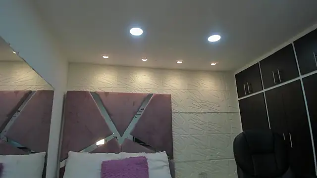 Noah DeLuca  online show from March 2026 06:55:02 PM