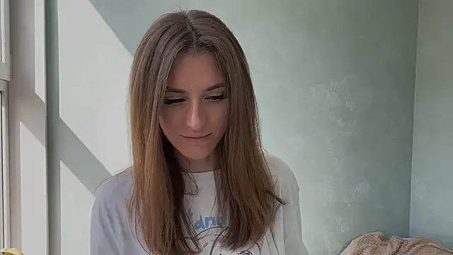 Moonstarisrares online show from April 2026 08:56:01 AM