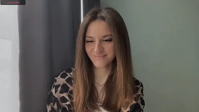 Moonstarisrares online show from April 2026 08:52:02 AM