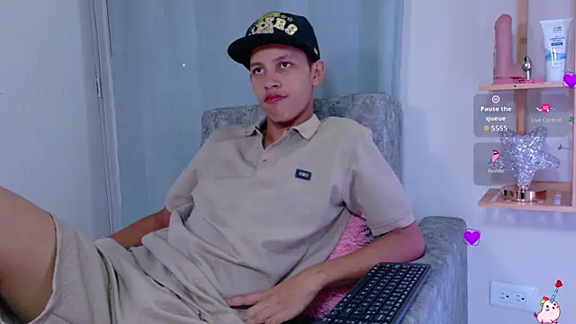 Noirvynn online show from April 2026 11:46:02 PM