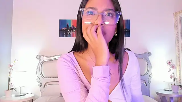 TaraFiore  online show from April 2026 07:07:01 PM