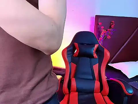 Andreew Style online show from April 2026 09:30:01 PM