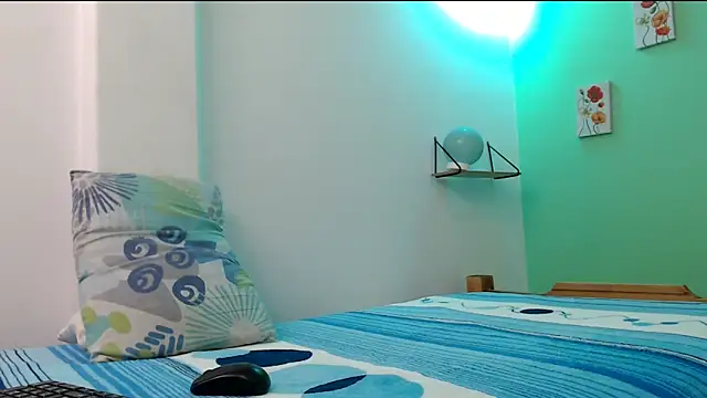 Snapshot of katywild20 chatting on March 2026 01:47:01 PM katywild20 online show from March 2026 01:47:01 PM