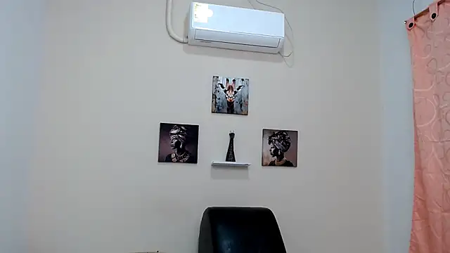 Snapshot of katywild20 chatting on April 2026 08:36:02 PM katywild20 online show from April 2026 08:36:02 PM