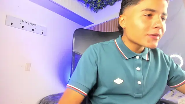 Liam Dustin online show from April 2026 09:08:02 PM