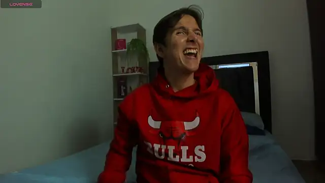 Snapshot of Mariana_and_Ronny chatting on March 2026 08:14:02 PM Mariana and Ronny online show from March 2026 08:14:02 PM