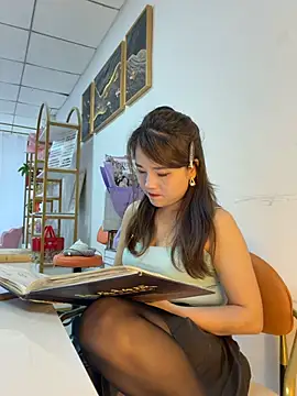 Snapshot of Xiaoxiao-y chatting on March 2026 07:23:01 AM Xiaoxiao-y online show from March 2026 07:23:01 AM