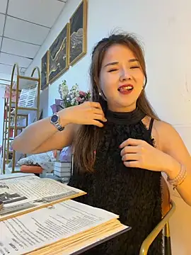 Snapshot of Xiaoxiao-y chatting on April 2026 08:55:01 AM Xiaoxiao-y online show from April 2026 08:55:01 AM