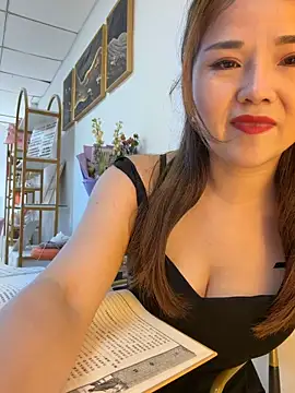 Snapshot of Xiaoxiao-y chatting on April 2026 06:29:02 AM Xiaoxiao-y online show from April 2026 06:29:02 AM