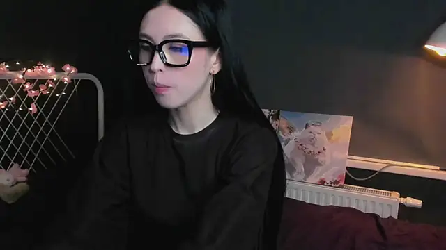 Snapshot of lizaa_breeze chatting on April 2026 05:28:01 PM lizaa breeze online show from April 2026 05:28:01 PM