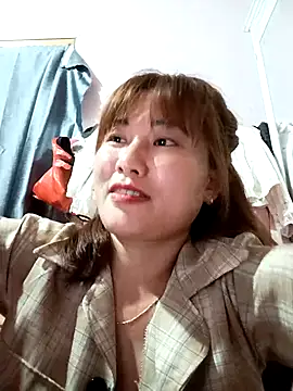 Snapshot of Lucxy-ki6 chatting on March 2026 01:17:02 AM Lucxy-ki6 online show from March 2026 01:17:02 AM