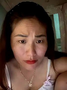 Snapshot of Lucxy-ki6 chatting on March 2026 05:19:01 AM Lucxy-ki6 online show from March 2026 05:19:01 AM