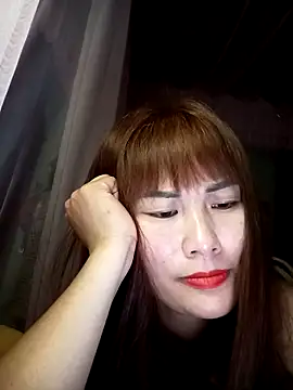 Snapshot of Lucxy-ki6 chatting on April 2026 02:33:02 PM Lucxy-ki6 online show from April 2026 02:33:02 PM