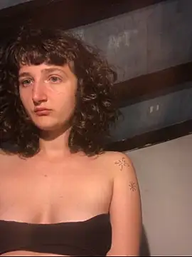 Snapshot of antoniettamaria chatting on March 2026 04:40:01 PM antoniettamaria online show from March 2026 04:40:01 PM