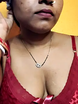 hotmiki online show from April 2026 11:54:02 AM