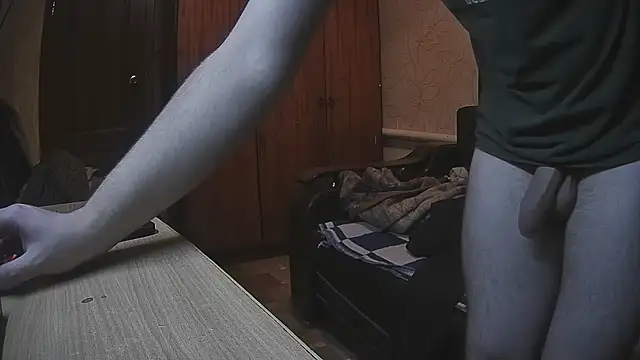 Snapshot of Alena504 chatting on March 2026 04:17:02 AM Alena504 online show from March 2026 04:17:02 AM