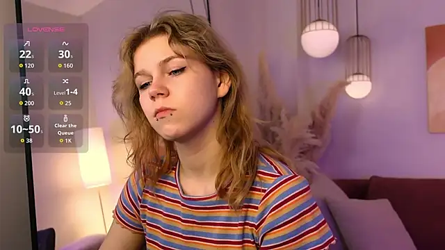 ElizabethVane online show from April 2026 01:23:02 PM