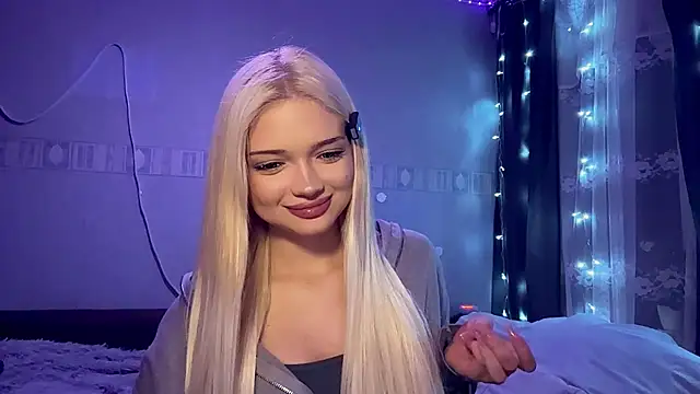 StacyChocopay online show from April 2026 09:24:01 PM