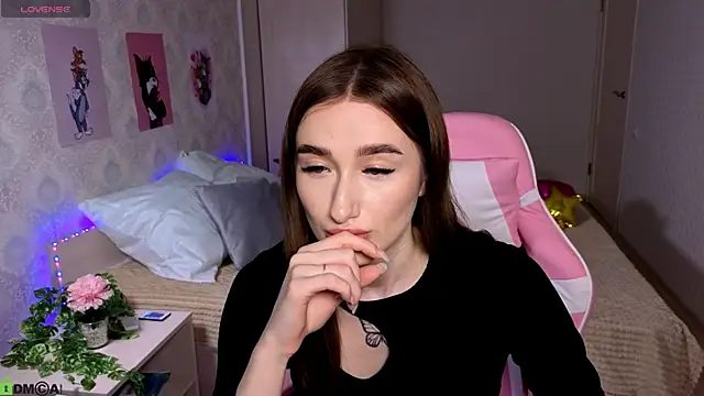 Snapshot of Lady_Sunrise12 chatting on April 2026 01:17:02 AM Lady Sunrise12 online show from April 2026 01:17:02 AM