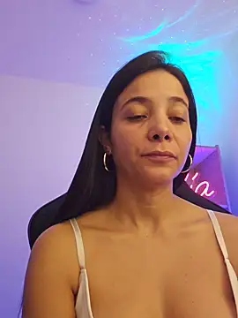 Snapshot of miaeyex chatting on May 2026 12:33:02 PM miaeyex online show from May 2026 12:33:02 PM