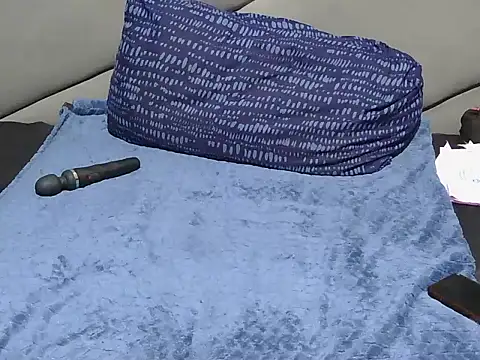 Snapshot of Melitaxx chatting on March 2026 10:03:01 PM Melitaxx online show from March 2026 10:03:01 PM