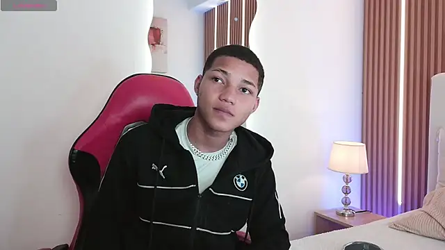 Kelvin Josue online show from May 2026 08:59:01 PM