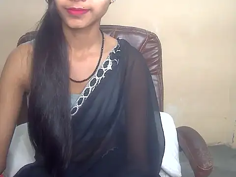 Snapshot of QueenOfDesire01 chatting on April 2026 05:33:01 PM QueenOfDesire01 online show from April 2026 05:33:01 PM