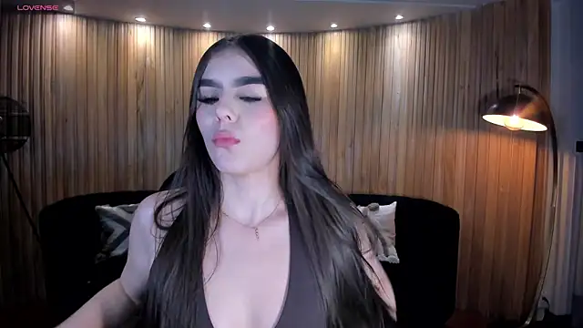 Snapshot of AntonellaDimeo chatting on May 2026 04:09:02 AM AntonellaDimeo online show from May 2026 04:09:02 AM