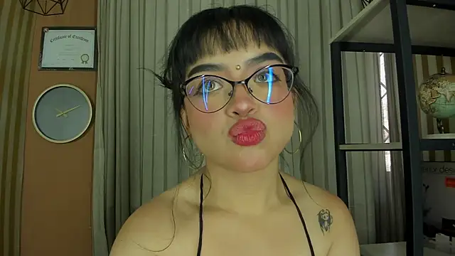 Mini Rouse online show from April 2026 12:13:01 PM