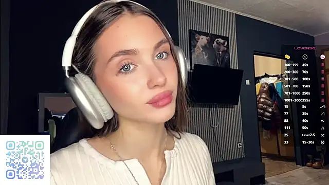 Veluxe online show from March 2026 03:59:02 PM