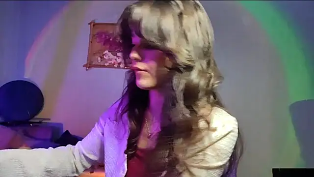 CareyDevan online show from April 2026 01:31:01 PM